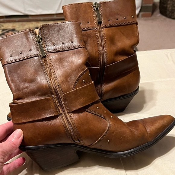 SOLD 8.5 Ladies Harley Davidson Studded Harness Boots - Picture 13 of 16